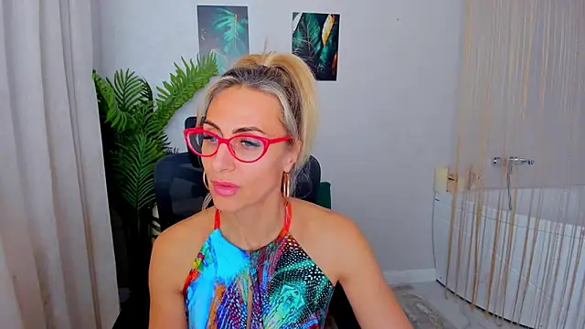 MuseOfStage's Live XXX Chat