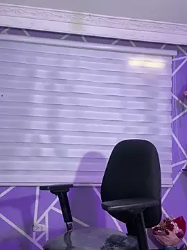 Онлайн чат XXX MiiaaJoness