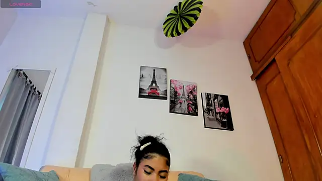 Онлайн чат XXX PauleteW10