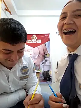 Emily-7_ 即時 XXX 聊天