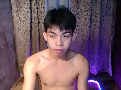 Urhotsilverboy Live XXX Chat