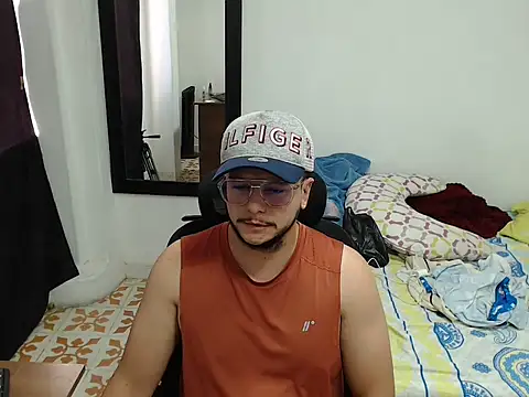 cloudsxxx Live XXX-chat