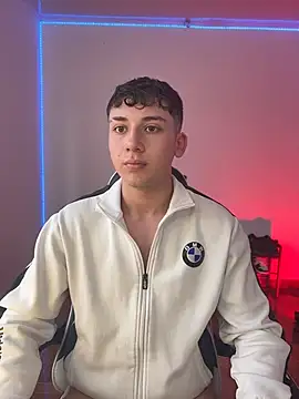 oliver_kyy webcam show