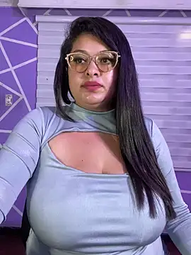 MiiaaJoness Live XXX-Chat