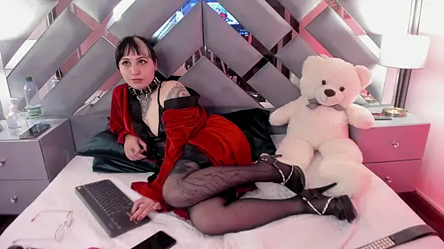 Ravenna666_ – Naživo XXX chat