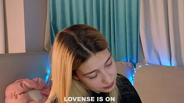 Chat +18 de AngelicRice ao vivo