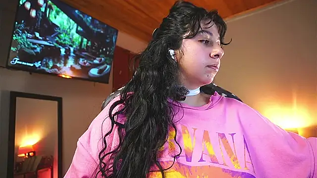 Show de coraline_latin na webcam