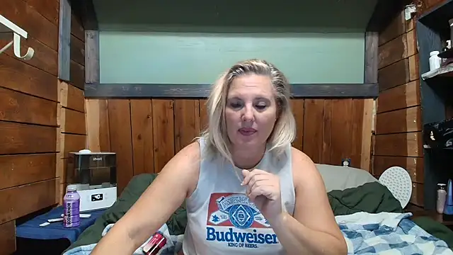 lisaxlovexxx's Webcam Show