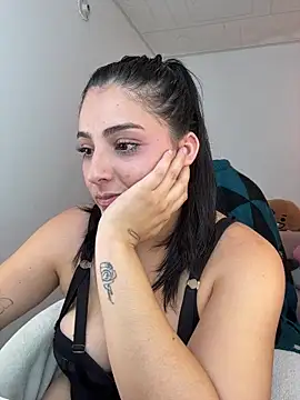 YummyAnna_ Adlı Modelin Canlı XXX Sohbeti