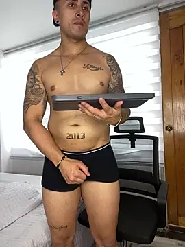 ALEXXX_KING: απευθείας συνομιλία ΧΧΧ