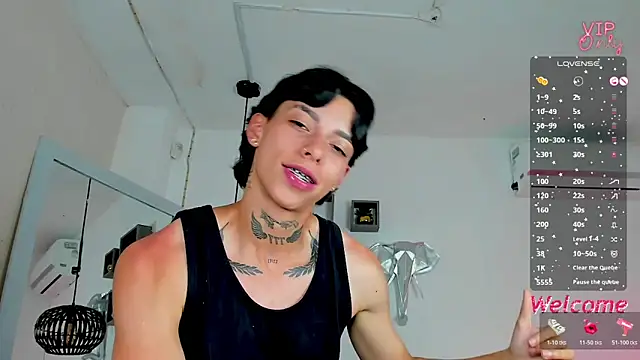 AmberAdams_ élő XXX-chatje