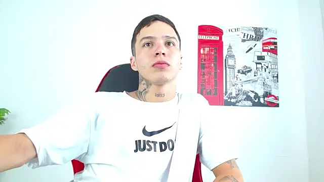 دردشة Cumandres18 الجنسية المباشرة