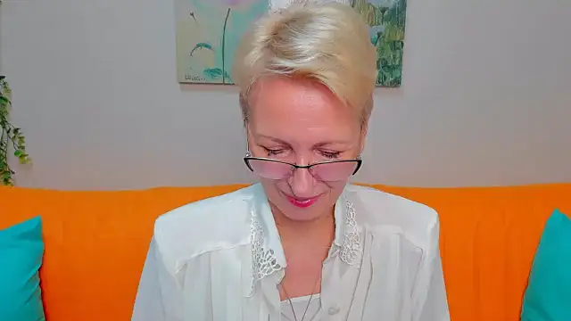 iamyourdream89 élő XXX-chatje