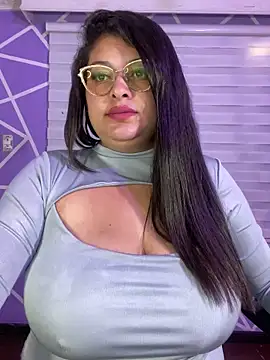 MiiaaJoness Live XXX-chat