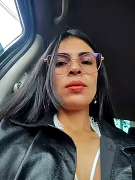 دردشة Astrid-- الجنسية المباشرة