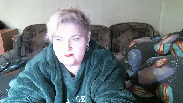 Lana555 Adlı Modelin Canlı XXX Sohbeti