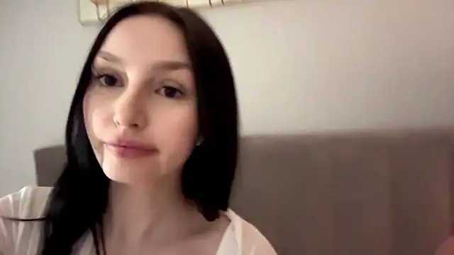 PinkClouds_ Chat XXX in diretta