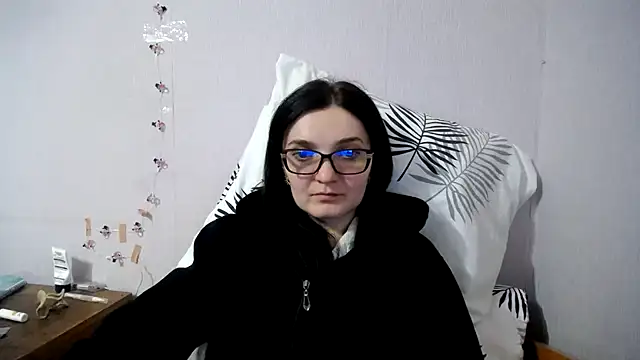 Shiny_gine Chat XXX in diretta