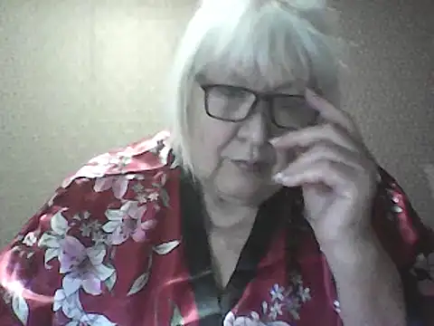 Alexia64231's Webcam Show