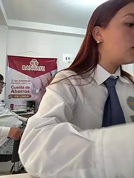 Emily-7_ élő XXX-chatje