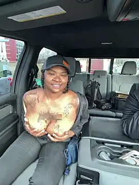 Chatroom XXX en direct de HaloRodeoLover2