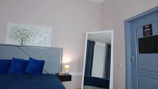 XXX chat uživo modela NicoleRosss