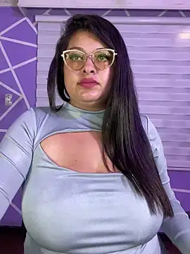 دردشة MiiaaJoness الجنسية المباشرة