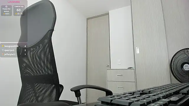 tracycum 现场XXX聊天