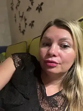 StefanyForYour Live XXX Chat