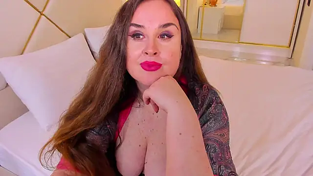 Mommylongnipples' Live XXX Chat