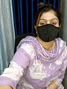 ZOHRA_KHAN élő XXX-chatje