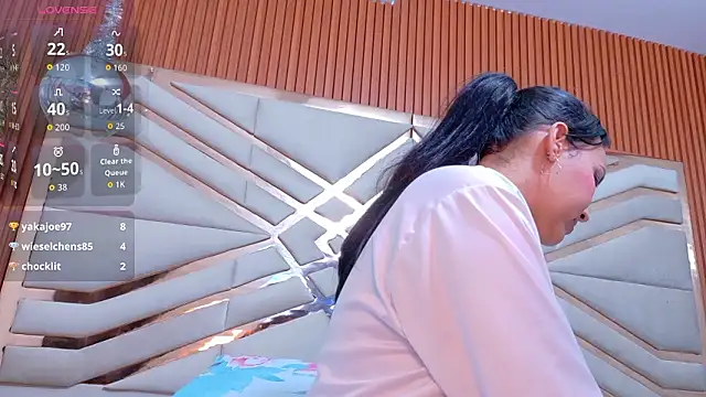 Sluttyandmature's Live XXX Chat