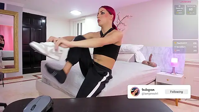 charolbruce_1's Live XXX Chat