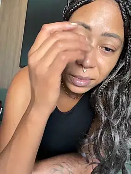 dianagolley420's Live XXX Chat