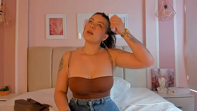 Czat XXX na żywo – Annie_rhoades