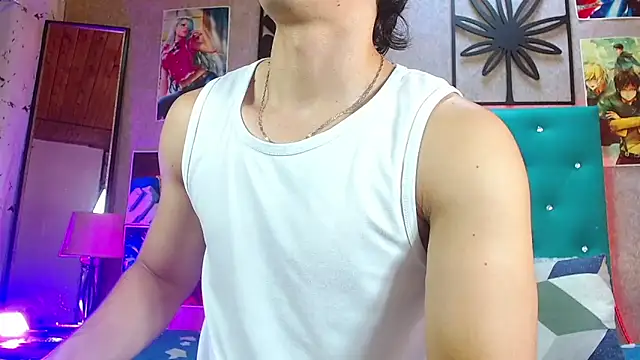 LiamAndrewzz élő XXX-chatje