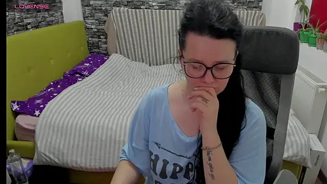 eveline_james' Live XXX Chat