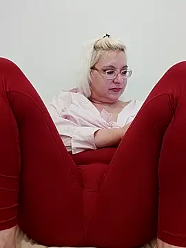 VikaKing's Live XXX Chat