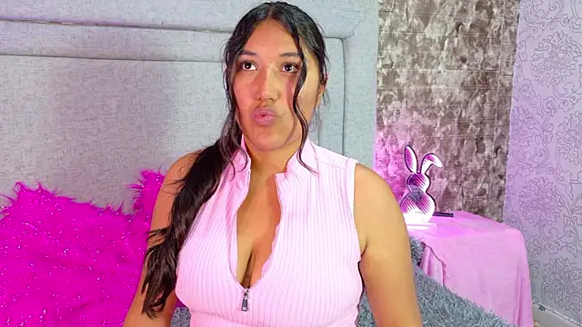 SharaRous' Live XXX Chat