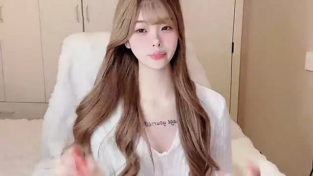 xiaoyugan-99's Live XXX Chat