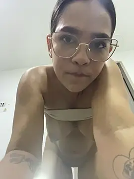 Valery_lux16's Live XXX Chat