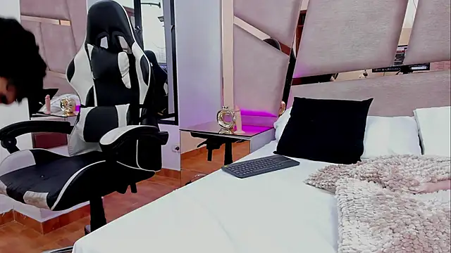 LittleNito Live XXX-chat