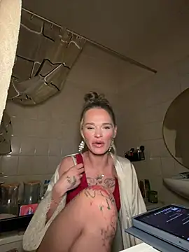 vinique99's Live XXX Chat