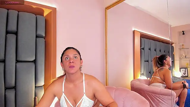 manyhawkey's Live XXX Chat