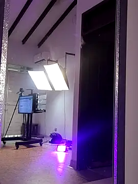 Sembang XXX Secara Langsung TalianaNewton