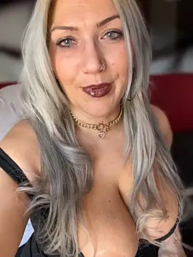 LittleMissEeve's Live XXX Chat