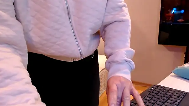 Онлайн чат XXX sempre-rompina