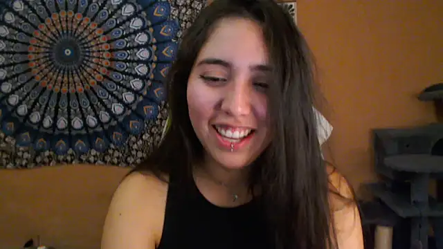 IntimateTales Chat XXX live