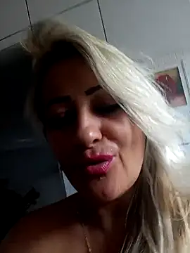 Vivifernardes' Live XXX Chat