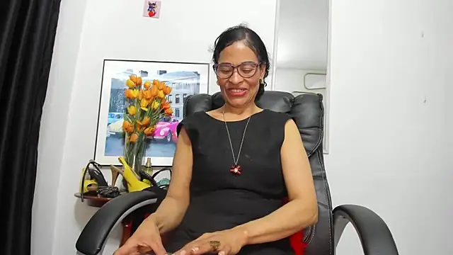 Aries_Mature élő XXX-chatje